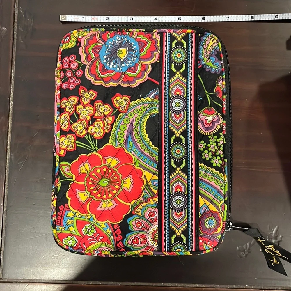 Vera Bradley e-reader sleeve / cover - Symphony in Hue Pattern